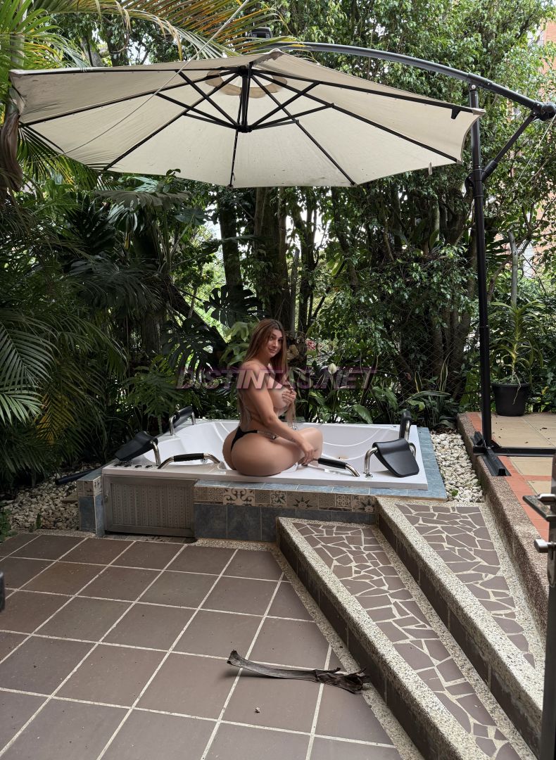 Laura Herrera
