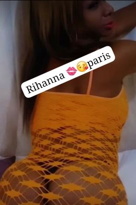 Rihanna Paris
