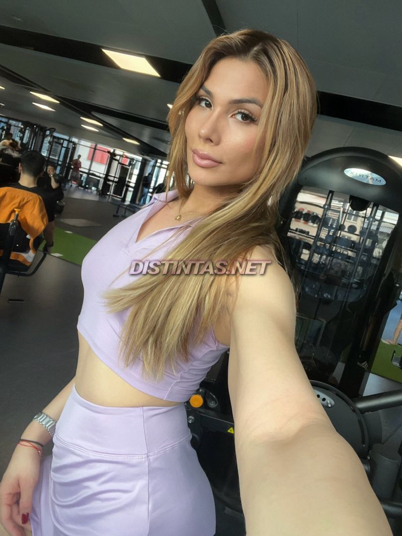Samantha Latina