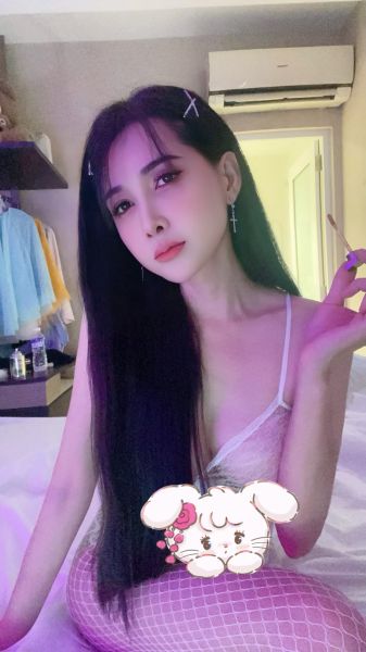 Hey darling my name miumiu 24 years old 
I live in hochiminh now
Big cock , sexy body , beauty face 
try me babe , I will give good service for u 
Contact me 

WeChat ID //  Miumiu199xxx

WhatsApp //  ‪+84 822 356 488