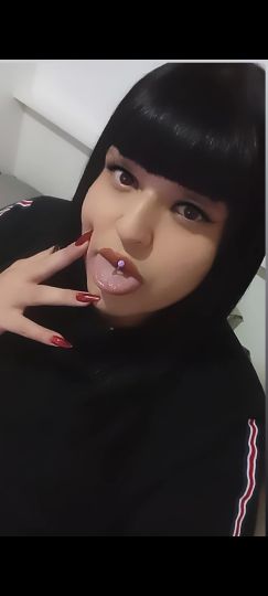 Abril G