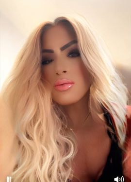 Donatella Mistress
