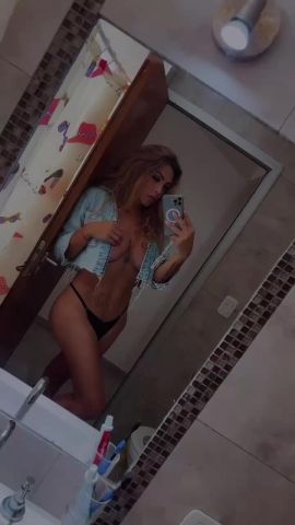 Leyla Rosales
