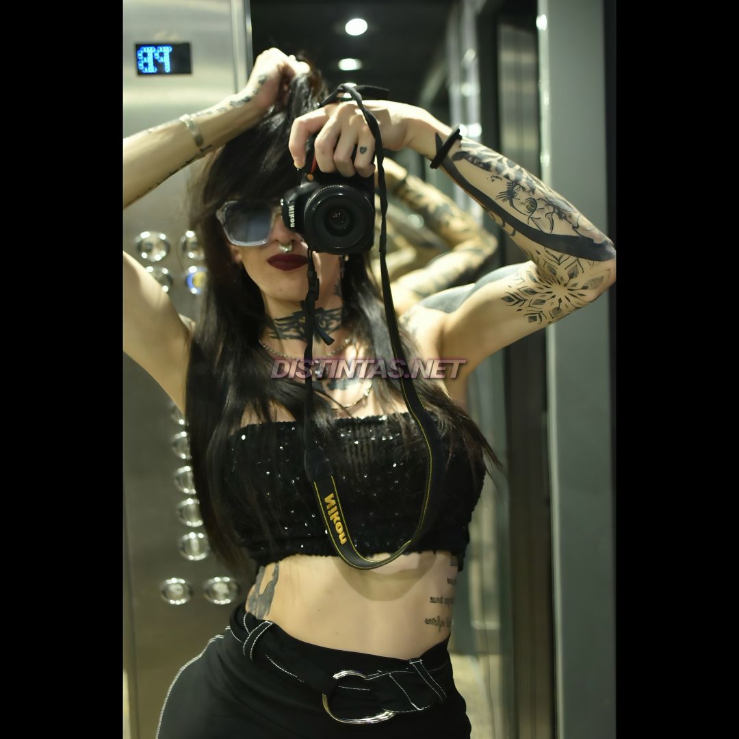 Angie Fox