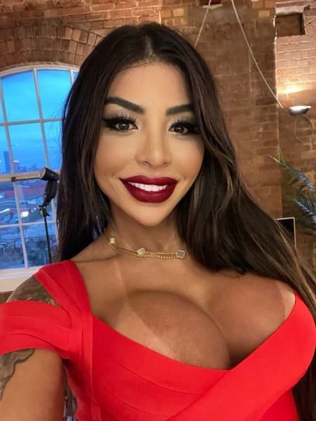 Hi my loves, my name is Pamella XXL I am 24 years old and Newly arrived in London

I'm here to offer you a good service and a good treatment, a transsexual, Brazilian and very fiery model! 💯🔥🔥🔥🔥 with a beautiful 9.5 tool ready to satisfy all your desires..

I love being ACTIVE dominant!

but I can also be your passive girlfriend!!

You choose what you want to play with...

If you love a Top Model, Tall, thin and super feminine trans, you are in the right place!!

My photos are 100% real

Call me and let's enjoy very tasty.
07340993821