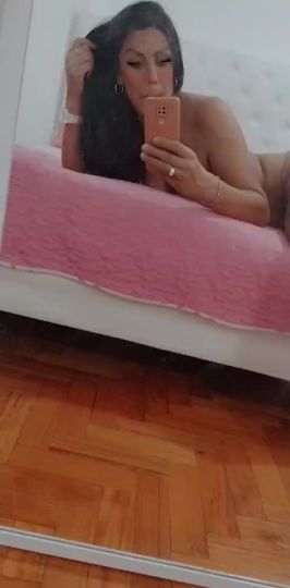Karla Premium