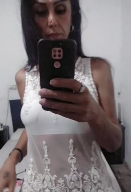 Karla Premium