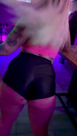 Nena Caliente