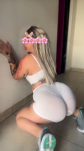 Nena Caliente