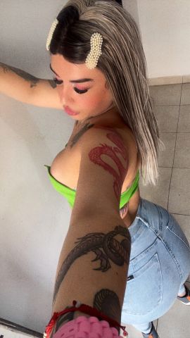 Nena Caliente