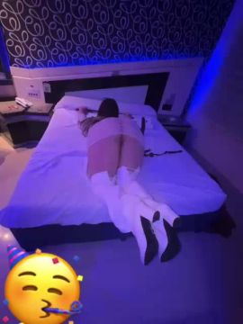 Nena Caliente