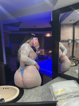 Nena Caliente