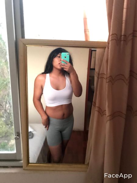 Hola chica bronceada en lima . 23 años. Estudiante 👩‍🎓 , Deportista 🏃🏾‍♀️, educada. Con temas de conversación. Delgada , un poco atlética y 🥷🏳️‍⚧️.

Risas 🤣🤪 🍱 y  TikTok 🌻

Escribe 💬 


