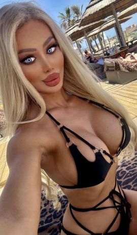 Qamar Barbie
