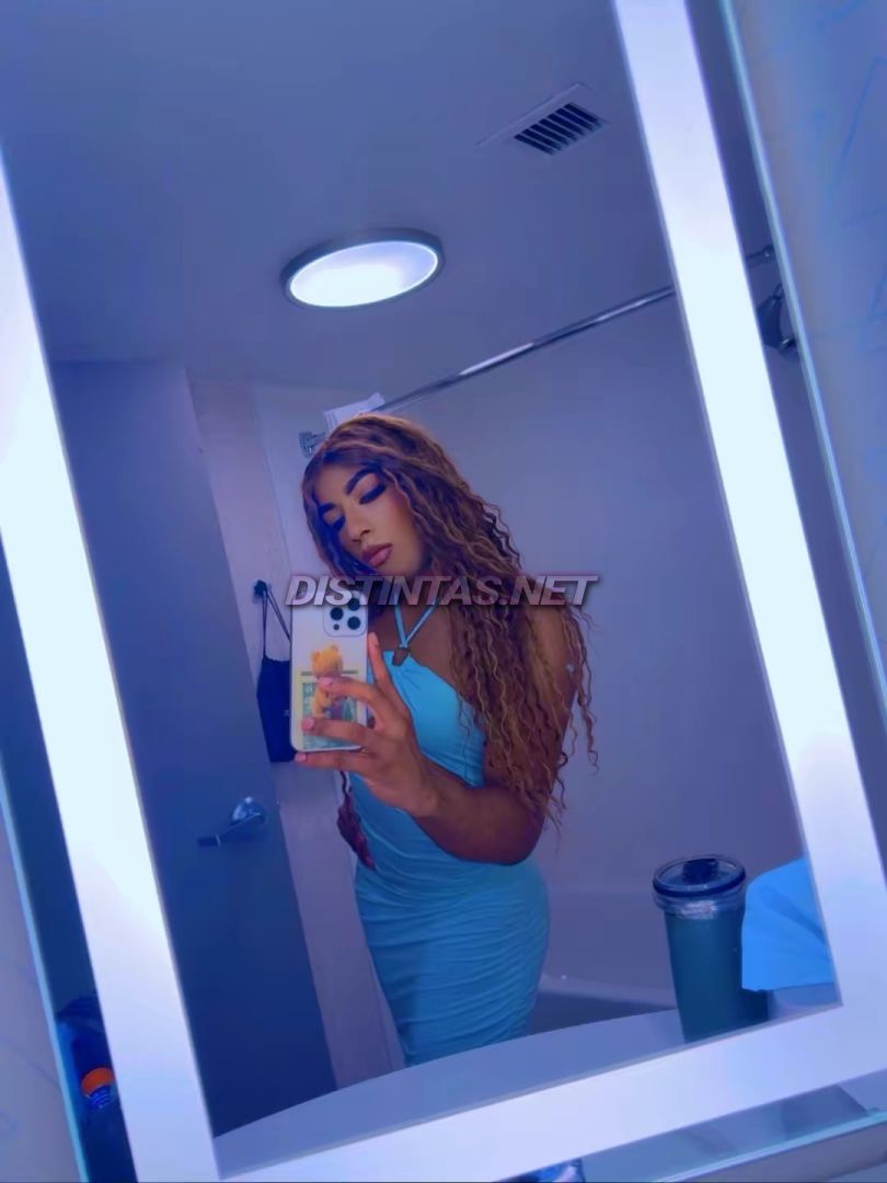 Aylin Paz
