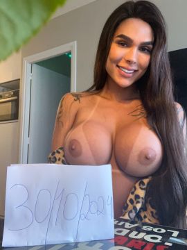 Bella LATINA
