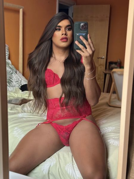 Available for PARTY, 3some and long hours plans.

I am LOLA, 24 years old, 1.86m, a beautiful young and very feminine trann with a good hard surprise.

