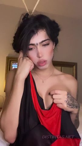 Valen Latina Hot