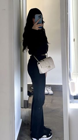 Andrea Rebecca