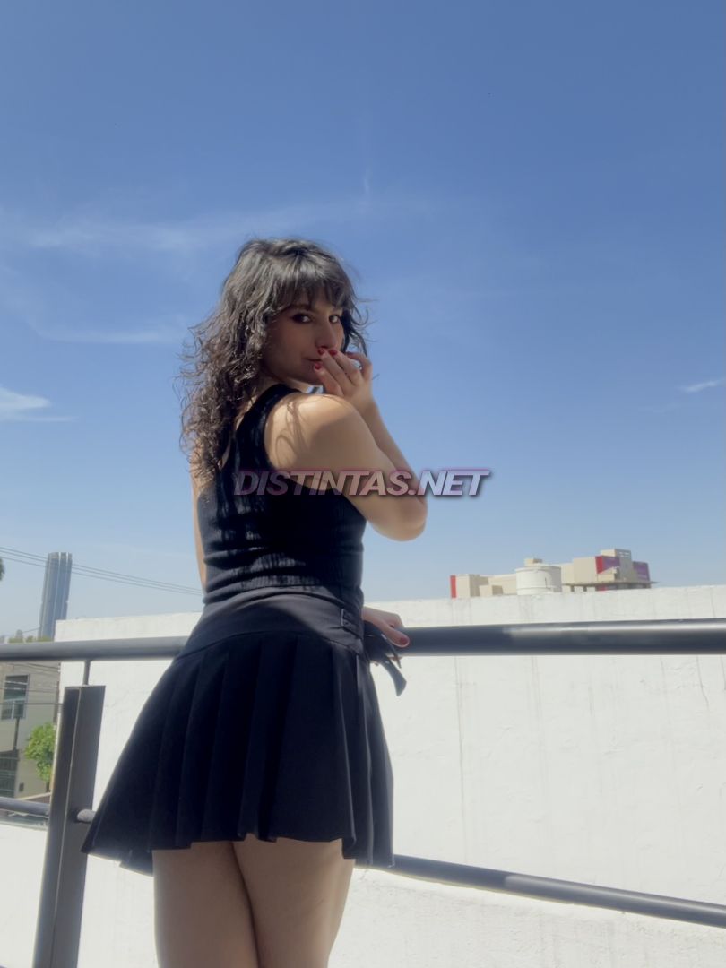 Andrea Rebecca