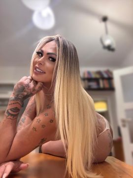Daniella Sexy Ts