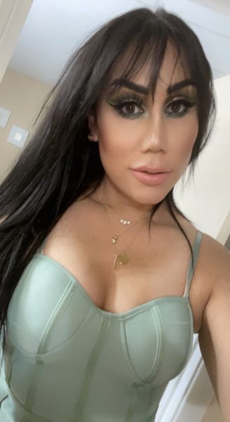 Sexy latina ts! Here to make your fantasies come true