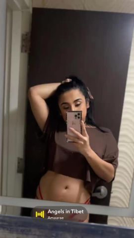 Lesly Ts Sexy