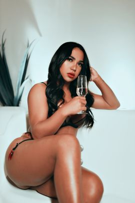 Ariana Bastos 