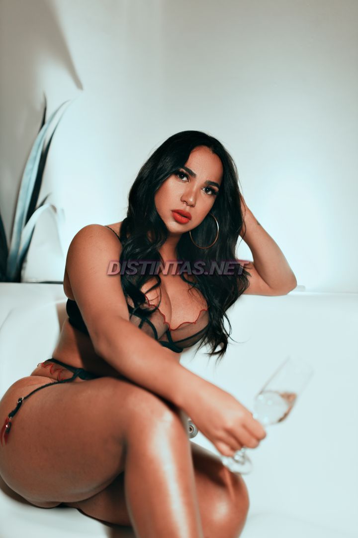 Ariana Bastos 