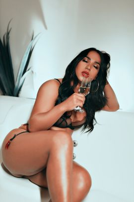 Ariana Bastos 