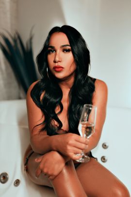 Ariana Bastos 