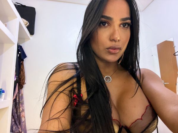 My name is Ts ARRIANA ... Hot Trans Brazilian...Super clase with 8´inch for you ... Is the my first time in MARSELLE.. very feminine, I'm active and passive. I have the very good service, all for you.

First time ever here !!!!! Tired of so many disappointments? top trans has arrived, sensual and powerful … Pictures 100% original.

Transgressive
beautiful,with a big surprise, seeing is believing! Sweet but
also austere, passionate mistress. Unique and never
disappoints, available for men who want to try the impossible!
what you see is what you get, I'M VERY HOT and always
available for your every desire, even the most hidden !!
My fabulous top service lets you Forgot your daily routine and you enter in a sensual, passionate world of erotica! Here awaits you horny AV lots more. I'm totally a girl, very feminine. Dominant. And often in private party.
