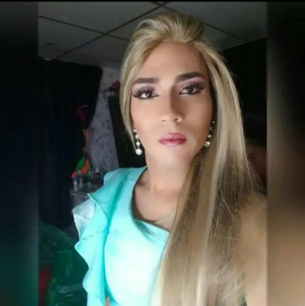 Chica trans de 25 años disponible 