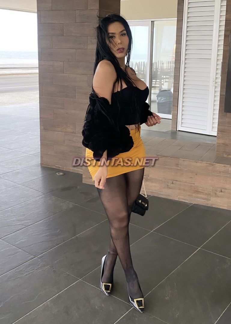 Valeria Carmine 