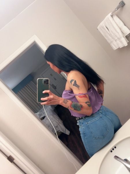 Hello, my name is Jessica, I am a transsexual girl. Visiting your city for the first time I am from Venezuela. I am tall, thin, with straight hair, I only speak Spanish and I am available 24 hours a day