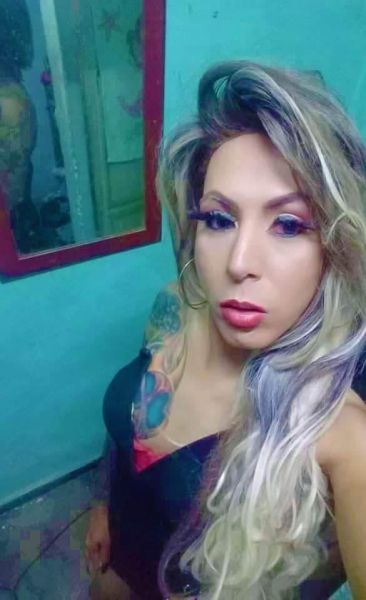 Soy trans, versátil,bien dotada femenina, ofrezco todo tipo de juegos y fantas sexuales, tengo lugar, interesados ya saben,vivo en centro Habana 