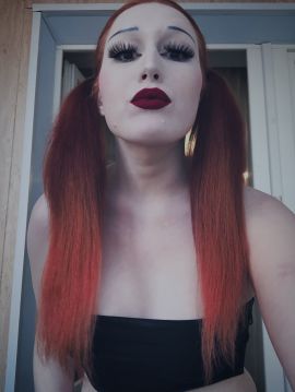 Lolita Redhead