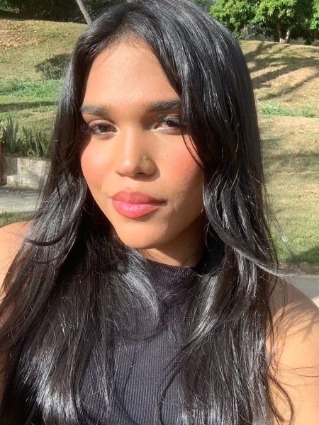 Selena de 21 años de edad, soy una chica pasiva y sumisa
Sin ningún tipo de cirugía 

NO HAGO ENCUENTROS!!