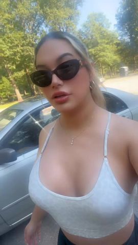 Daniella Hot