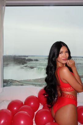 Kim Asian Hottie
