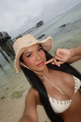 Kim Asian Hottie