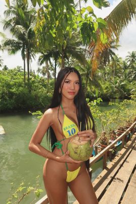 Kim Asian Hottie