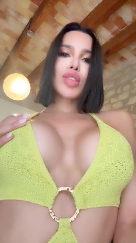 Carol Colombiana