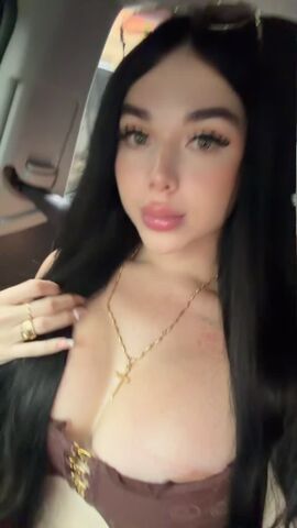 Emily Muñeton