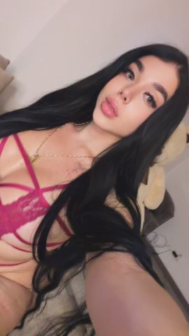 Emily Muñeton