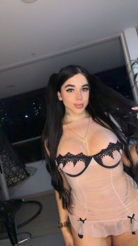 Emily Muñeton