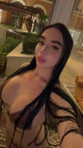 Emily Muñeton