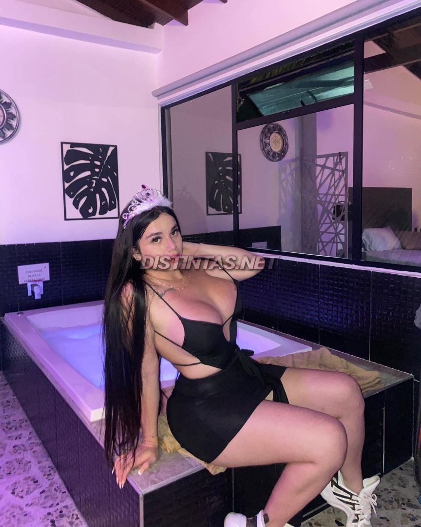 Emily Muñeton