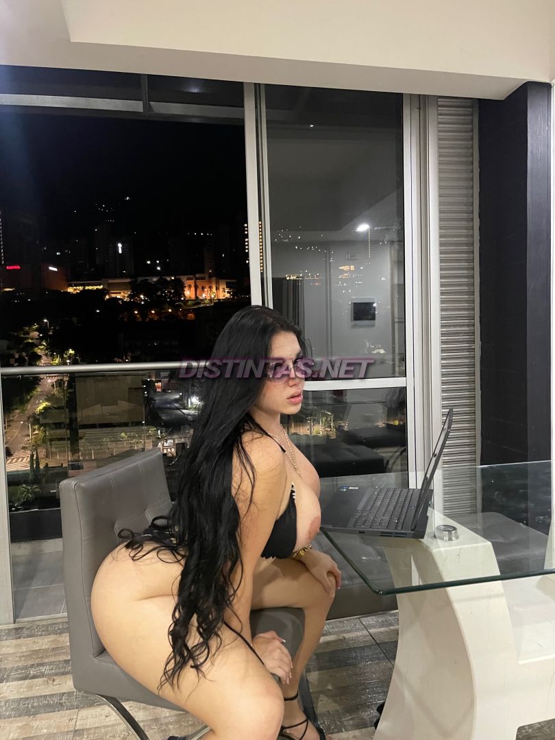 Emily Muñeton