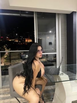 Emily Muñeton